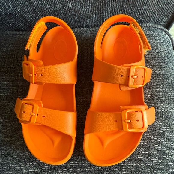 Orange Sandals with Adjustable Strap and Slip-Resistant Sole/girls size 12 - Picture 3 of 11
